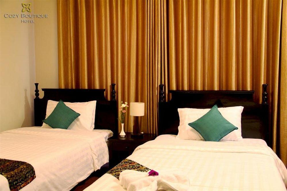 Cozy Boutique Hotel Phnom Penh Exterior foto