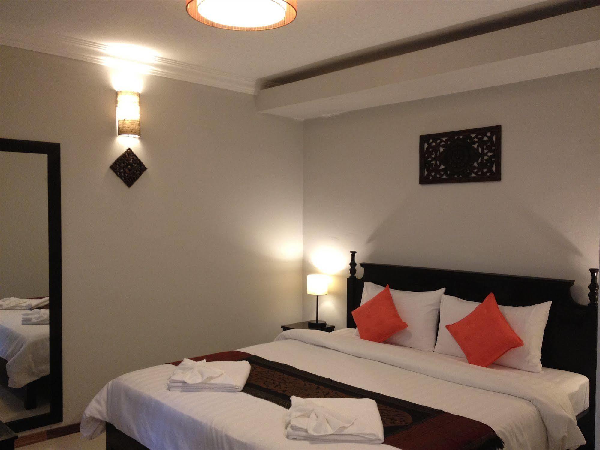 Cozy Boutique Hotel Phnom Penh Exterior foto